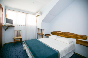 Отель Guest House Lavr  Гагра